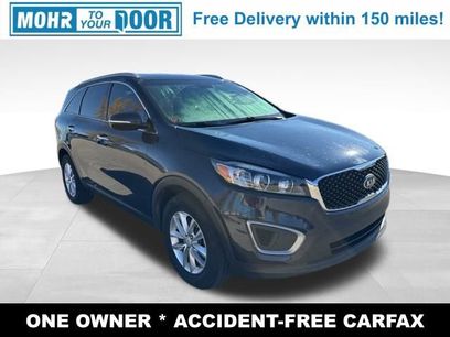 Used 2016 Kia Sorento LX w/ LX Convenience Package