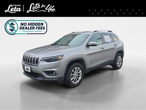 Used 2019 Jeep Cherokee Latitude w/ Cold Weather Group AWD/4WD image 1