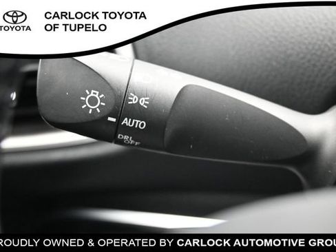 Used 2022 Toyota Prius Prime XLE w/ Protection Package (TMS) FWD image 16