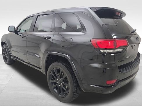 Used 2020 Jeep Grand Cherokee Altitude image 7