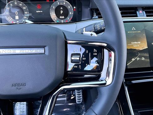 Used 2026 Land Rover Range Rover Evoque Dynamic SE image 24