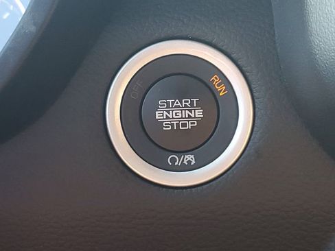 New 2026 RAM 1500 4x4 Crew Cab image 28