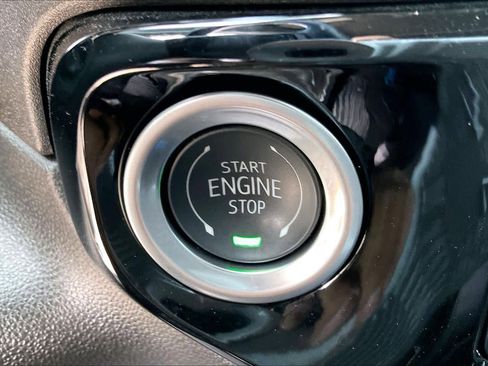 Certified 2025 Chevrolet Silverado 1500 LT w/ Texas Edition Plus image 30