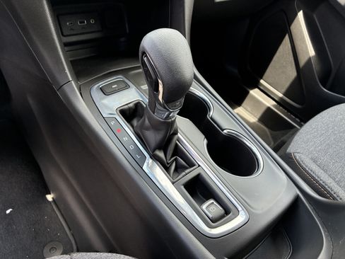 Used 2023 Chevrolet Equinox LT AWD/4WD image 34