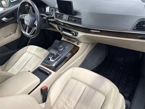 Used 2019 Audi Q5 2.0T Premium w/ Convenience Package image 27