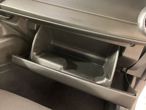 Used 2020 Chevrolet Camaro LT image 34