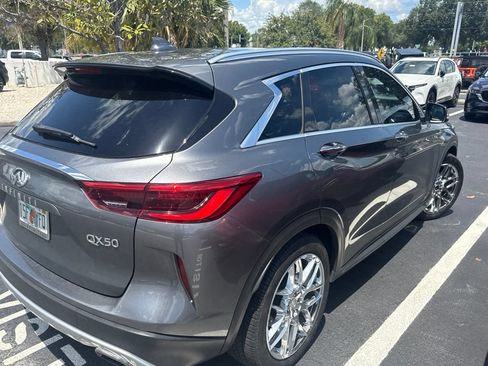 Used 2019 INFINITI QX50 Luxe FWD image 2