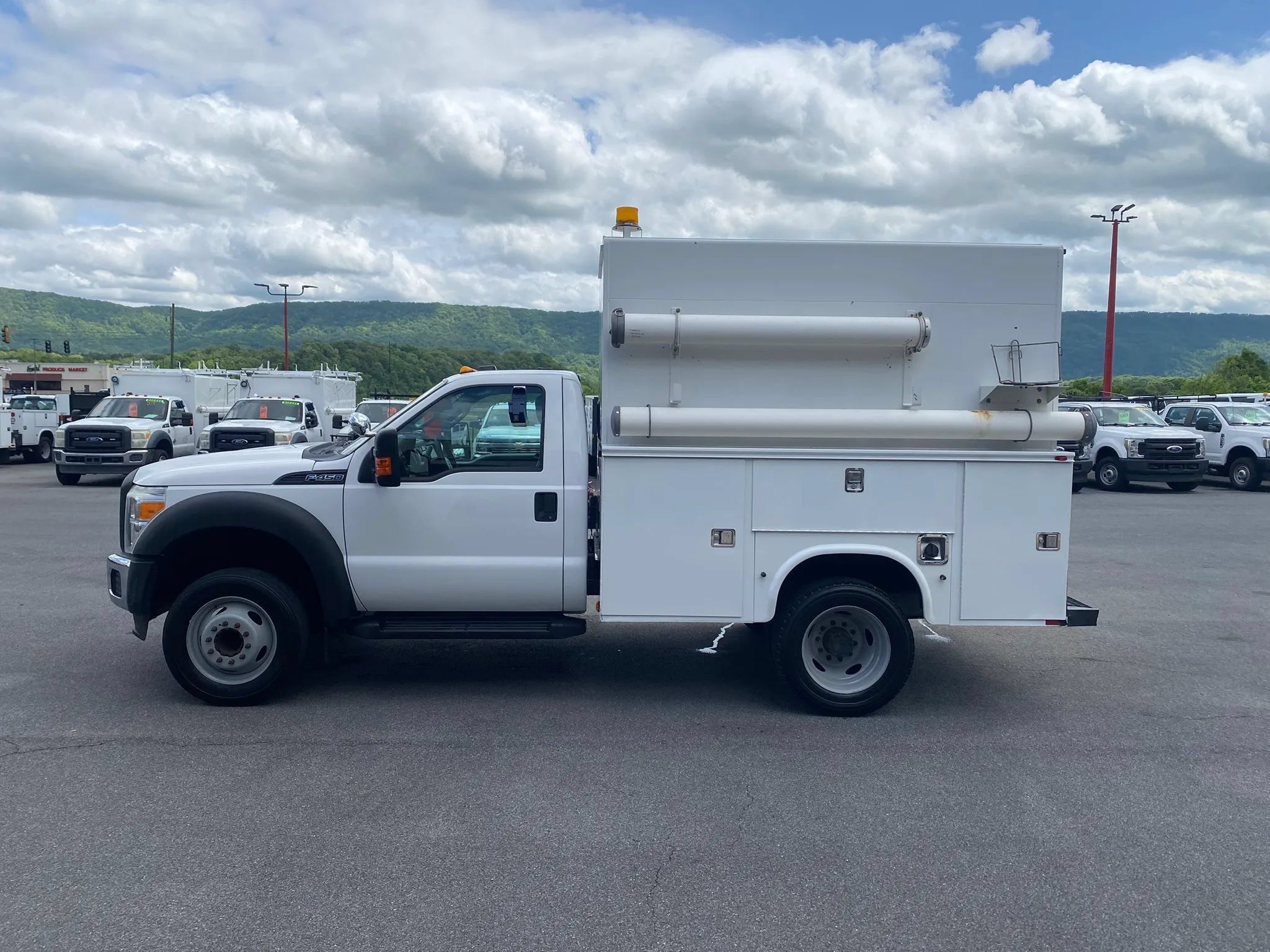 Used 2014 Ford F450 XL w/ Power Equipment Group RWD image 5
