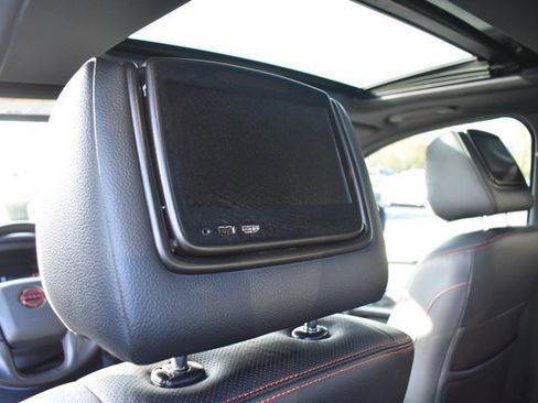 Used 2023 Nissan Titan PRO-4X w/ Pro-4x Convenience Package image 18