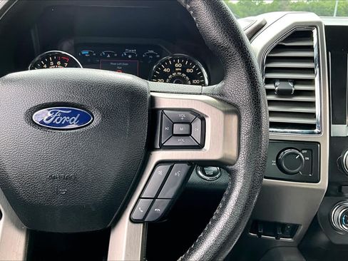 Used 2015 Ford F150 Platinum w/ Equipment Group 701A Luxury RWD image 25