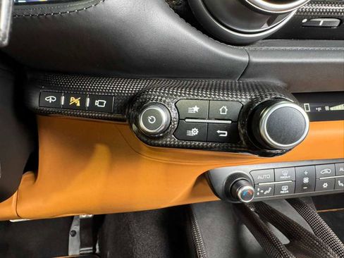 Used 2022 Ferrari 812 GTS image 28