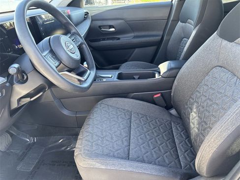 New 2026 Nissan Kicks SV image 13