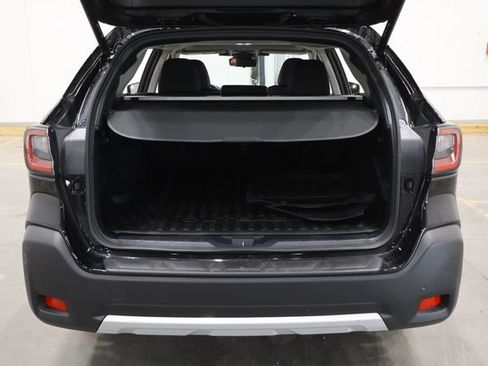 Used 2024 Subaru Outback Touring AWD/4WD image 16