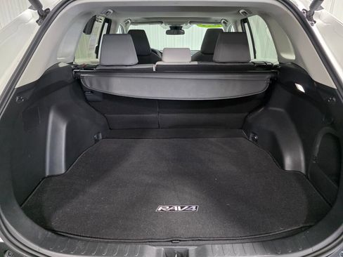 Used 2024 Toyota RAV4 XLE w/ Convenience Package AWD/4WD image 12