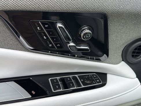 New 2026 Cadillac Optiq Luxury 2 image 11