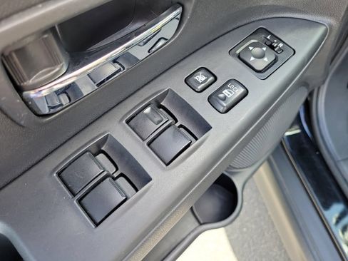 Used 2025 Mitsubishi Outlander Sport ES AWD/4WD image 13