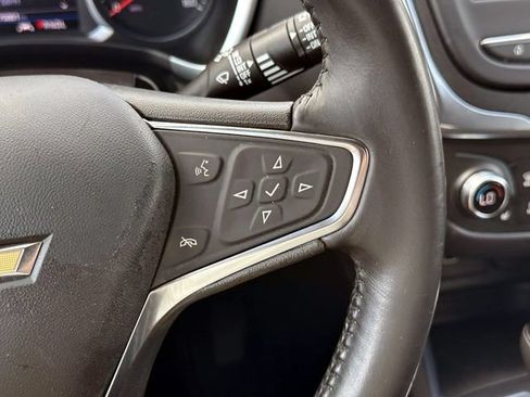 Used 2021 Chevrolet Equinox LT FWD image 21