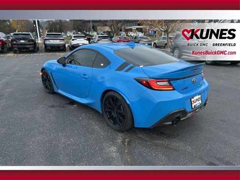 Used 2023 Toyota GR86 Premium image 9