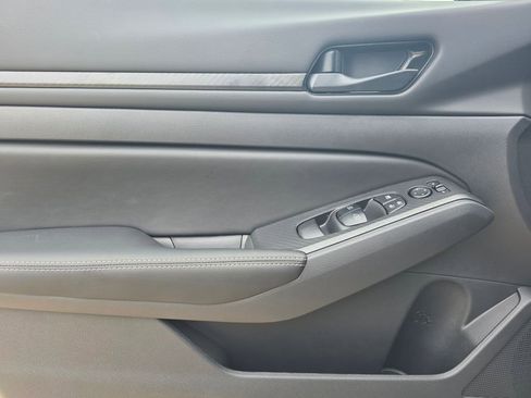New 2026 Nissan Altima 2.5 SV FWD image 12