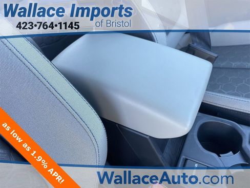 Certified 2025 Subaru Forester w/ Protection Package image 28