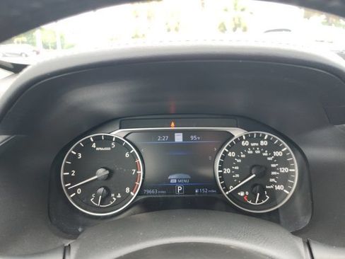 Used 2023 Nissan Altima 2.5 SV w/ SV Premium Package FWD image 4