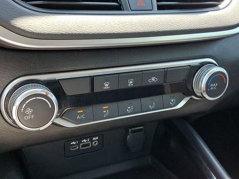 Used 2021 Nissan Altima 2.5 SV FWD image 15