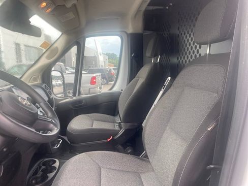 Used 2023 RAM ProMaster 2500 FWD image 7