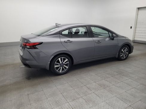 Used 2020 Nissan Versa SV image 10