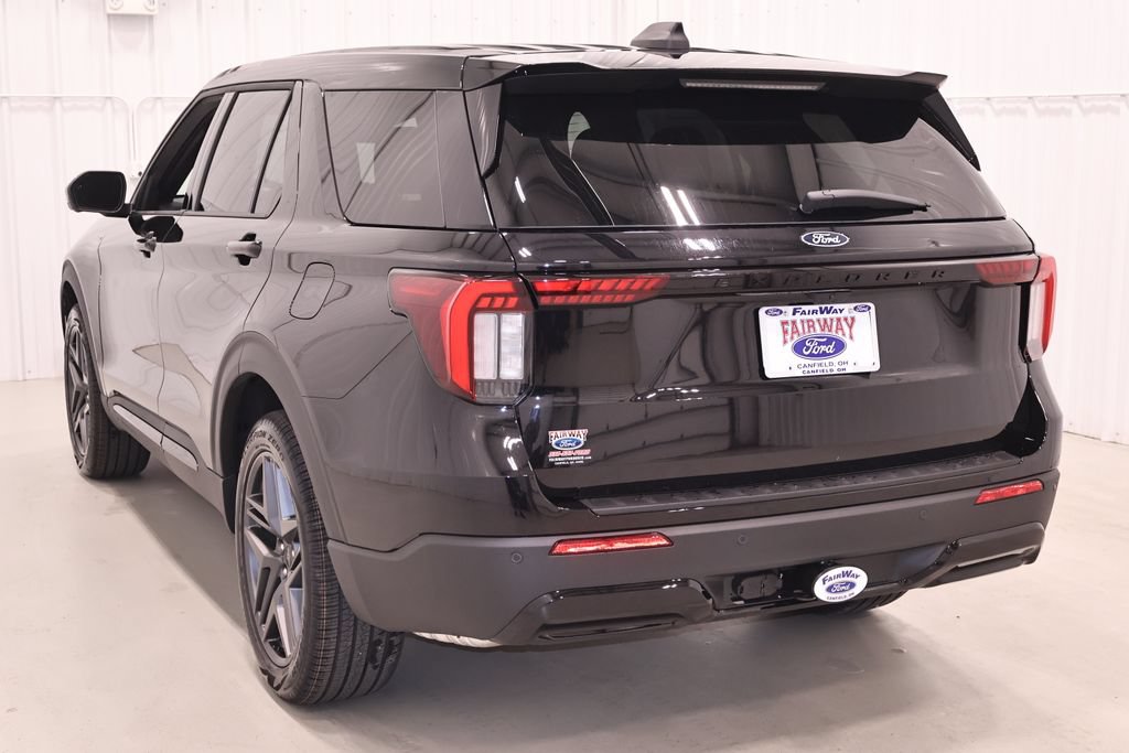 New 2027 Ford Explorer ST-Line w/ Premium Package AWD/4WD image 7