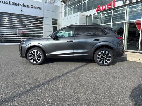 New 2026 Audi Q3 quattro 2.0T AWD/4WD image 2
