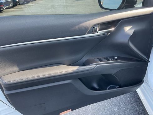 Used 2024 Toyota Camry XSE image 9