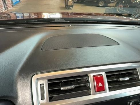 Used 2017 Subaru Outback 2.5i Premium image 46