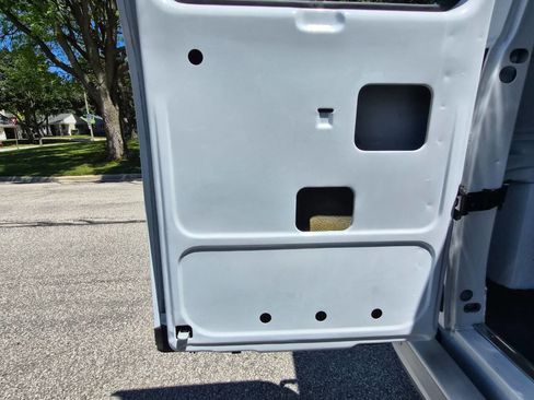 Used 1995 Chevrolet G20 RWD image 23