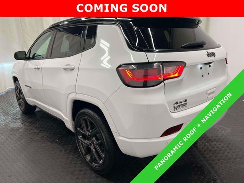 Certified 2024 Jeep Compass Limited w/ High Altitude Package AWD/4WD image 11