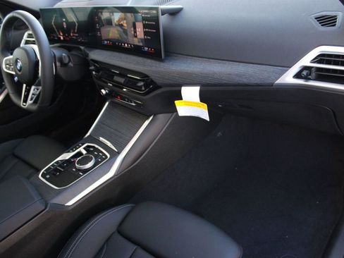 New 2026 BMW 330i Sedan w/ M Sport Package image 33