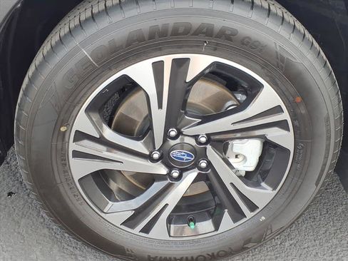 Used 2025 Subaru Crosstrek 2.0i Premium w/ Convenience Package #2 image 13