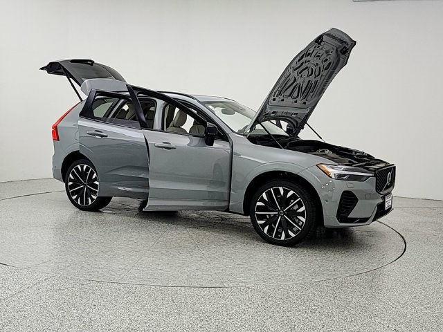 New 2026 Volvo XC60 T8 Ultra w/ Protection Package Premier AWD/4WD image 10