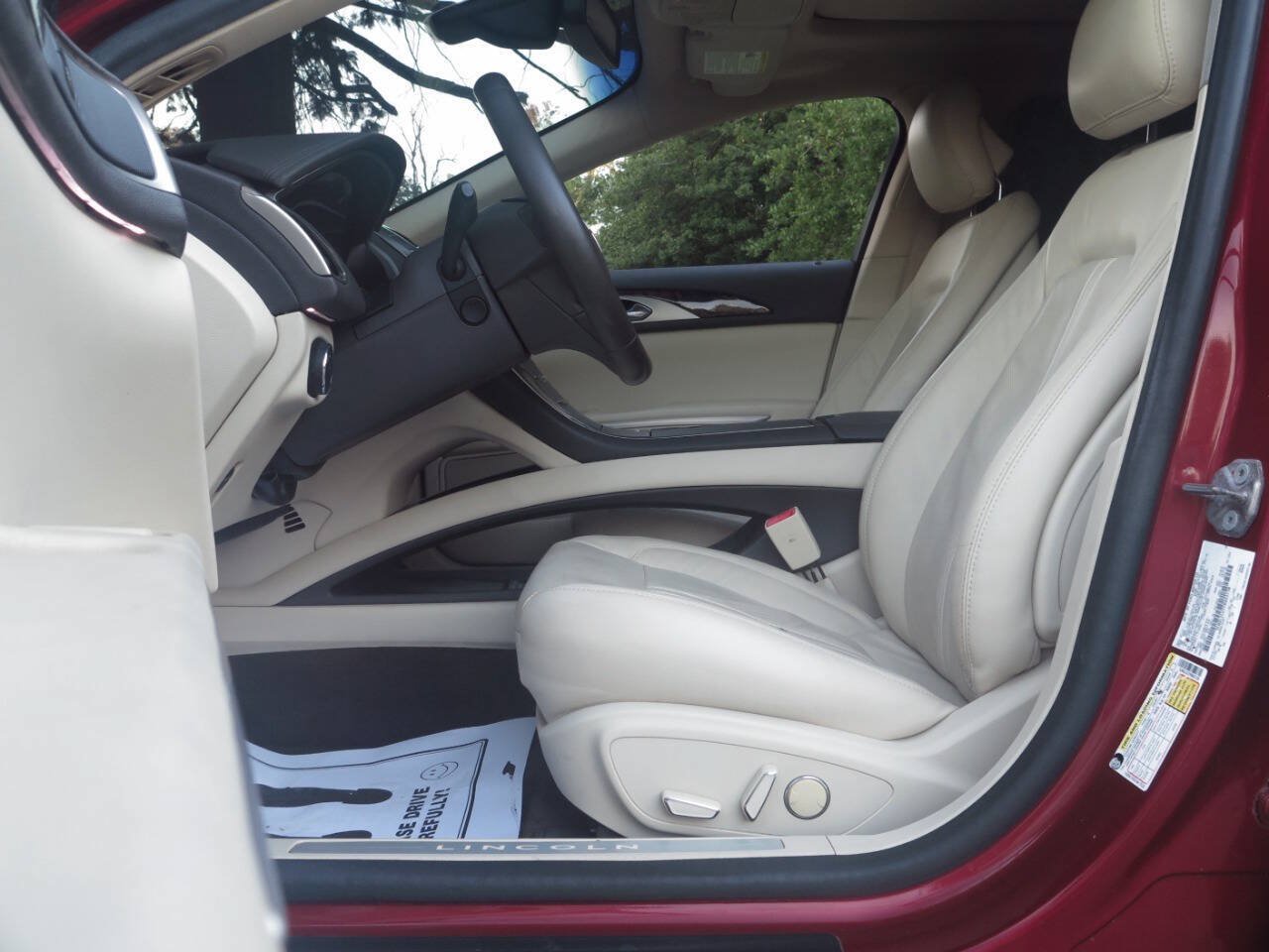 Used 2015 Lincoln MKZ Hybrid w/ Equipment Group 202A Reserve FWD image 30