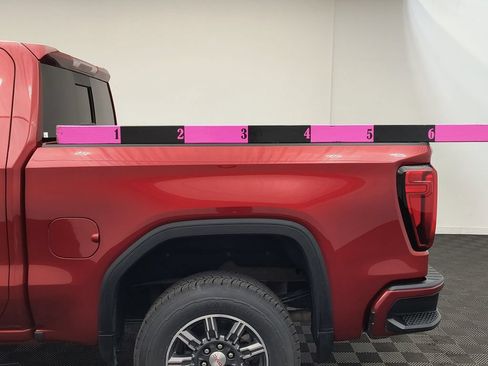 Used 2024 GMC Sierra 1500 AT4 w/ AT4 Preferred Package AWD/4WD image 12