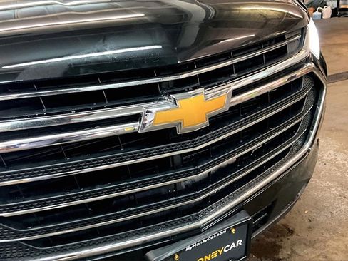 Used 2019 Chevrolet Traverse LT image 29