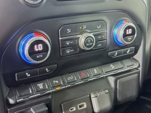 Used 2023 GMC Sierra 3500 SLE w/ SLE Convenience Package AWD/4WD image 15