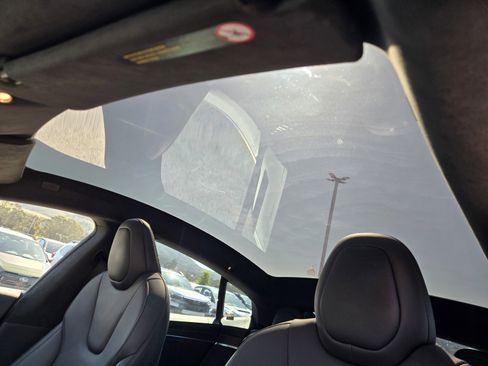 Used 2023 Tesla Model S AWD/4WD image 15