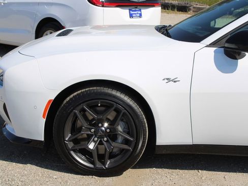 New 2026 Dodge Charger R/T AWD/4WD image 7