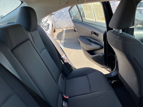 Used 2025 Toyota Corolla LE image 36