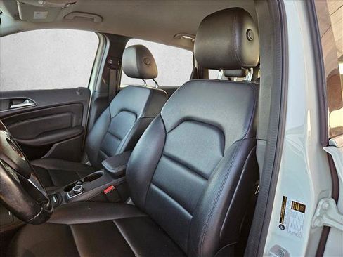 Used 2014 Mercedes-Benz B 250e w/ Range Package image 11
