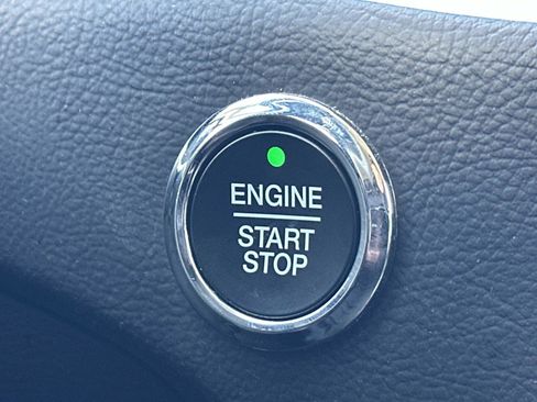 Certified 2024 Ford Edge SEL image 17