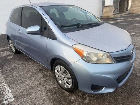 Used 2012 Toyota Yaris LE image 1