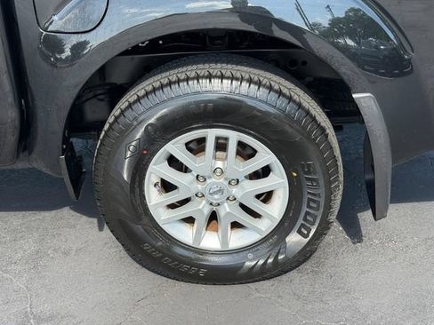 Used 2020 Nissan Frontier SV RWD image 4