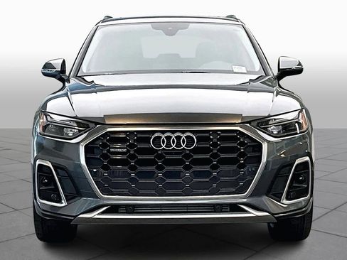 Certified 2025 Audi Q5 2.0T Premium Plus w/ Premium Plus Package image 3