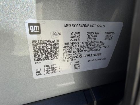 Used 2024 GMC Yukon AT4 w/ Technology Package AWD/4WD image 39